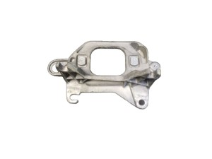 112221641R (RENAULT) Кронштейн подушки двигуна лівоїRenault Kadjar 15-22 Renault Espace 15- Nissan Qashqai 14-22