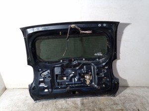 901004742R (DACIA) Кришка багажника скло
