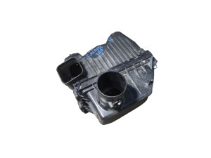 1770025101 (TOYOTA) Корпус воздушного фильтра 2.5GDI Hybrid 16VToyota Camry 17- Toyota RAV4 18- Suzuki Across 20-