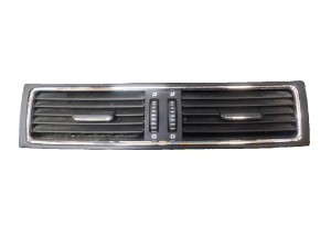 3T0820951A (SKODA) Дефлектор торпедо центральнийSkoda Superb 08-15