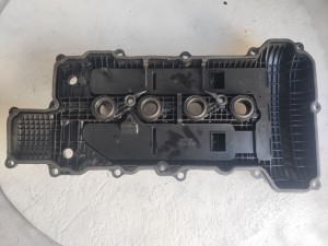 224102E300 (KIA) Кришка клапанна 2.0MPI 16V