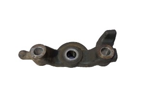 4862560010 (TOYOTA) Кронштейн рычага переднего правогоToyota FJ Cruiser 06-16 Toyota Land Cruiser Prado 120 03-09 Toyota Land Cruiser Prado 150 09-