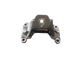 1231551030 (TOYOTA) Кронштейн подушки двигателя правойToyota Land Cruiser 200 07-21