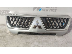 MN182509BB (MITSUBISHI) Решітка радіатора 05-