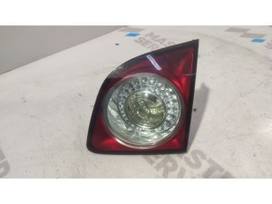 5M0945094S (VW) Фонарь внутренний правый -09