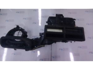 5143552AA (JEEP) Корпус печки климатконтроль под радиат принуд подогрJeep Grand Cherokee 05-10