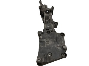 MN980220 (MITSUBISHI) Кронштейн генератораMitsubishi Grandis 03-11 Mitsubishi Outlander 12-15 Mitsubishi Lancer X 07-