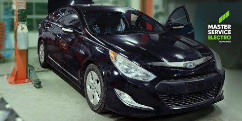 Hyundai Sonata Hybrid: огляд та особливості щодо батареї