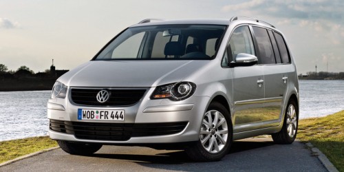 VW Touran 2003-2010 - семейный автомобиль